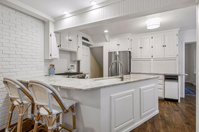 5316 Kellogg Avenue, Edina, MN 55424