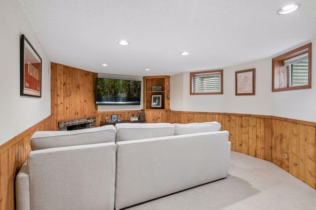 5316 Kellogg Avenue, Edina, MN 55424
