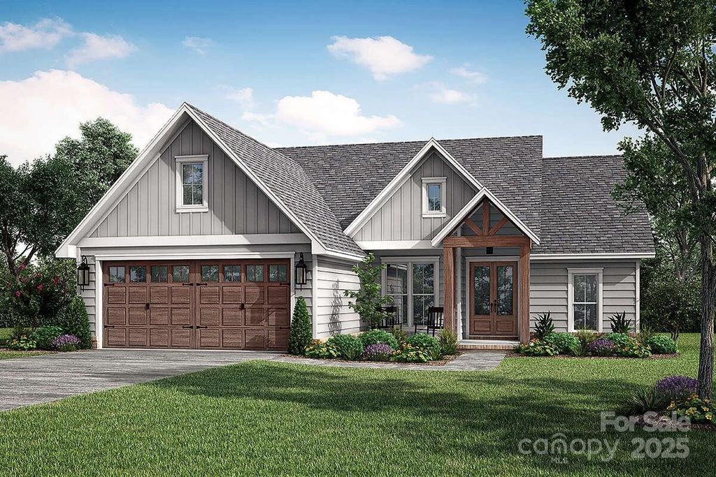 2031 Piper Ridge Drive, Lenoir, NC 28645