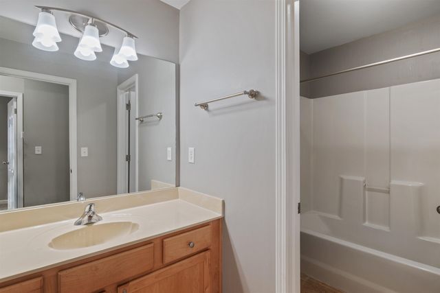 1413 ISLAND TOWN DR, Memphis, TN 38103