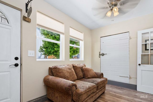 2152 E State Street, Eagle, ID 83616