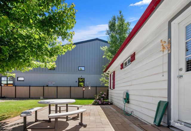 2152 E State Street, Eagle, ID 83616