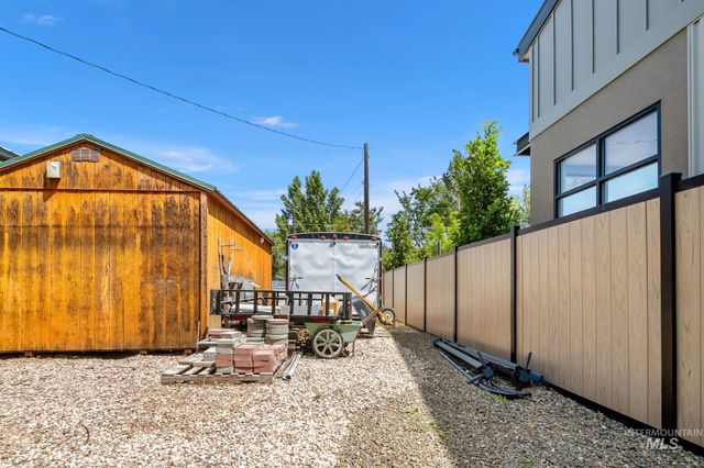 2152 E State Street, Eagle, ID 83616