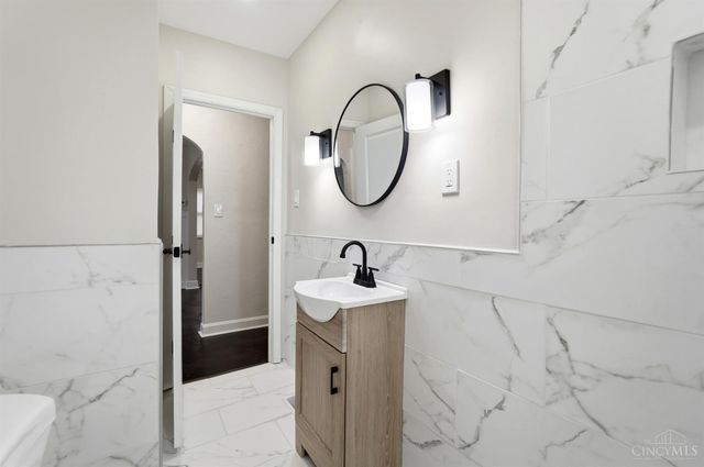 3318 Buell Street, Cincinnati, OH 45211