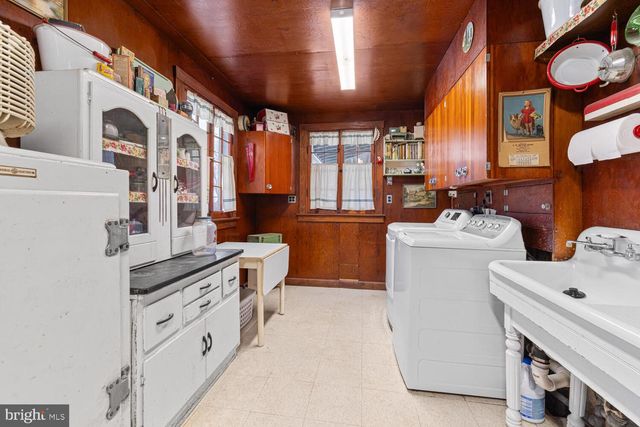 202 ELM AVE, Cheltenham, PA 19012