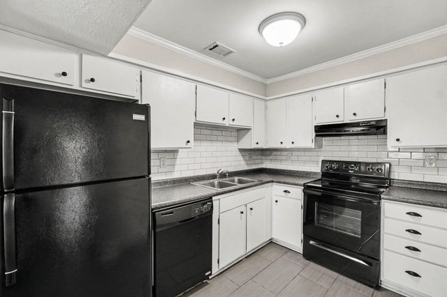 1716 Prairie Circle, Lexington, KY 40515