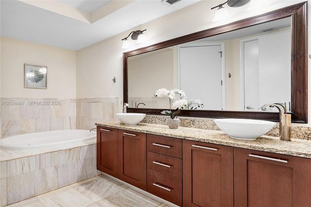 2501 N Ocean Blvd 452, Fort Lauderdale, FL 33305