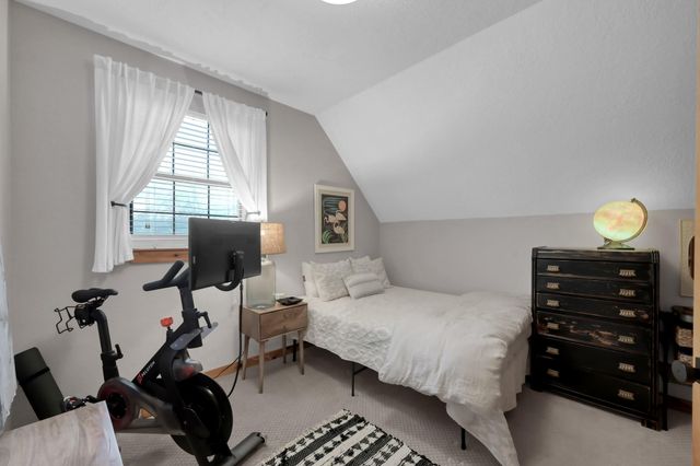 41 Hunters Creek Drive, Huntsville, TX 77340