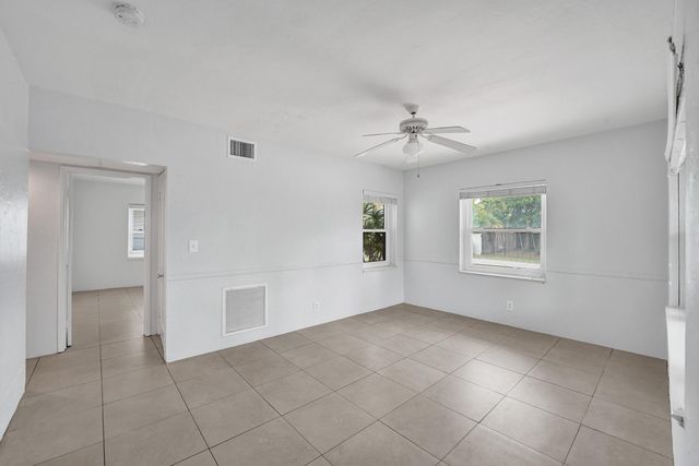 816 SE 12th Street, Fort Lauderdale, FL 33316