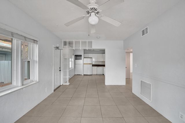 816 SE 12th Street, Fort Lauderdale, FL 33316