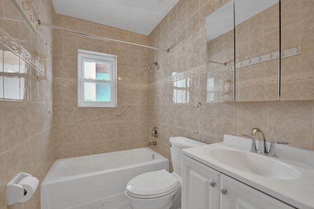816 SE 12th Street, Fort Lauderdale, FL 33316