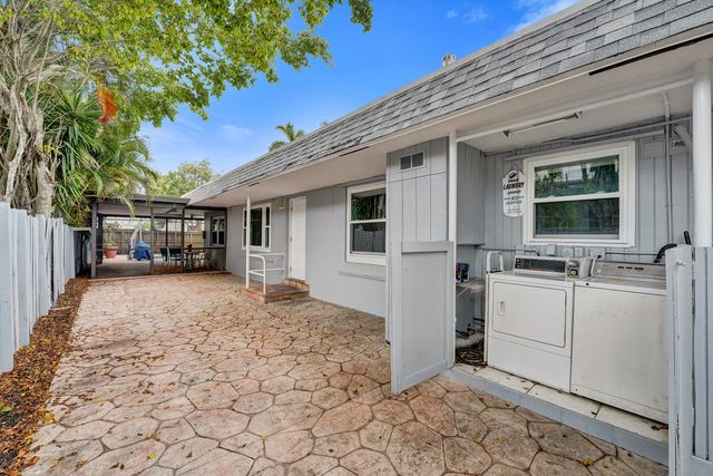 816 SE 12th Street, Fort Lauderdale, FL 33316
