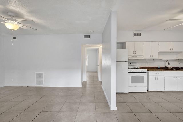 816 SE 12th Street, Fort Lauderdale, FL 33316