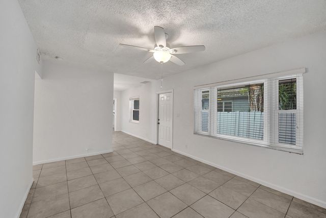 816 SE 12th Street, Fort Lauderdale, FL 33316