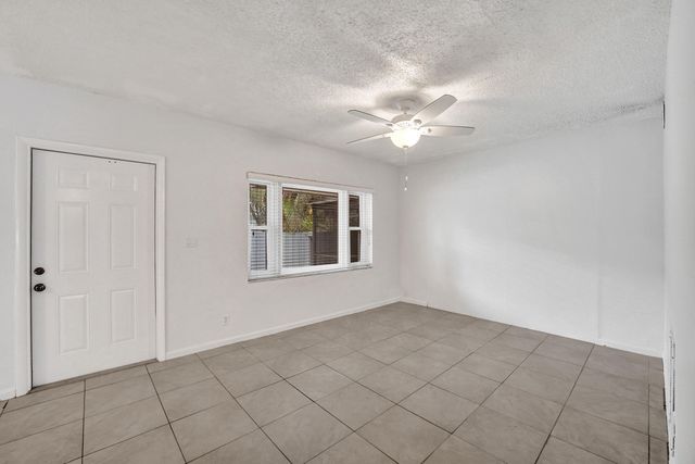 816 SE 12th Street, Fort Lauderdale, FL 33316