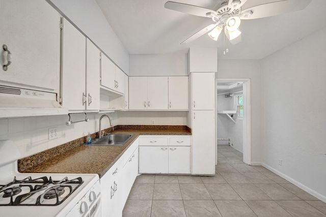 816 SE 12th Street, Fort Lauderdale, FL 33316