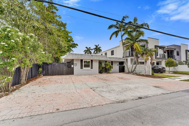 816 SE 12th Street, Fort Lauderdale, FL 33316