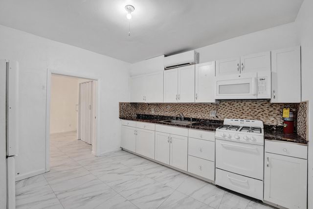 816 SE 12th Street, Fort Lauderdale, FL 33316