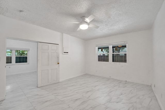 816 SE 12th Street, Fort Lauderdale, FL 33316