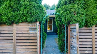 9413 26th Avenue SW, Seattle, WA 98106