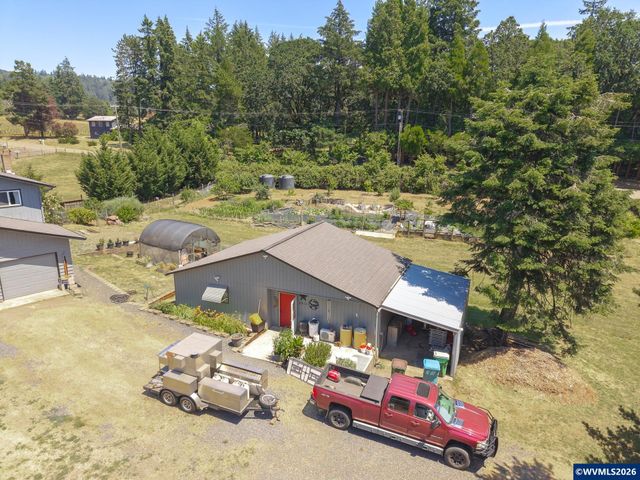2813 NE Roberts Ln, Newberg, OR 97132