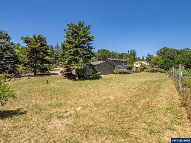 2813 NE Roberts Ln, Newberg, OR 97132