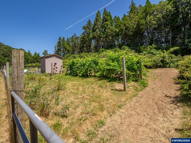 2813 NE Roberts Ln, Newberg, OR 97132