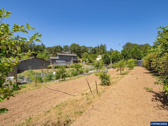 2813 NE Roberts Ln, Newberg, OR 97132