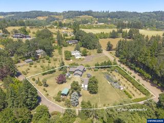 2813 NE Roberts Ln, Newberg, OR 97132