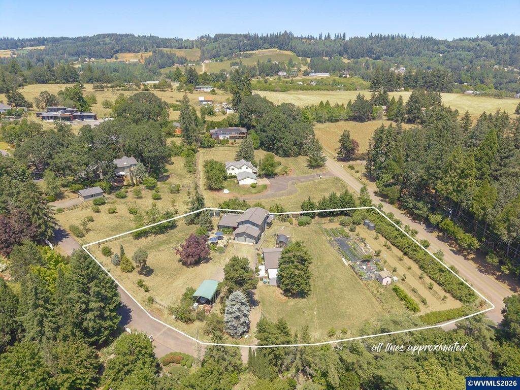 2813 NE Roberts Ln, Newberg, OR 97132