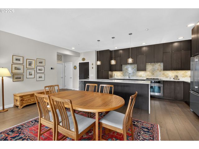 3054 Nw MONTARA Loop, Portland, OR 97229