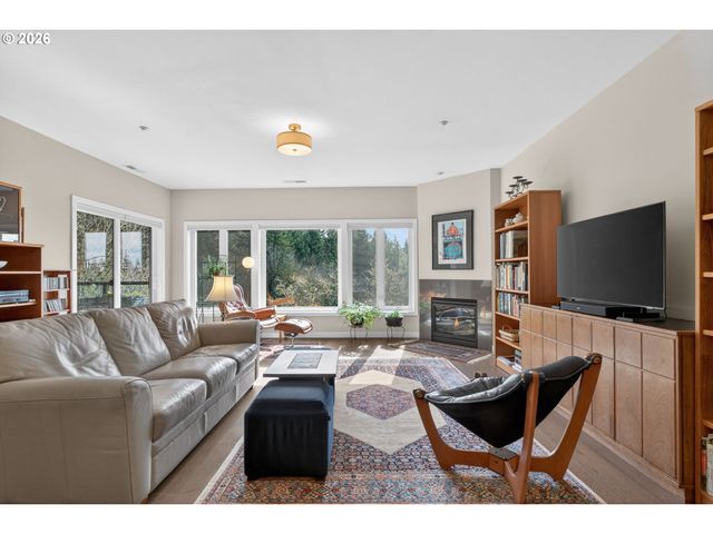 3054 Nw MONTARA Loop, Portland, OR 97229