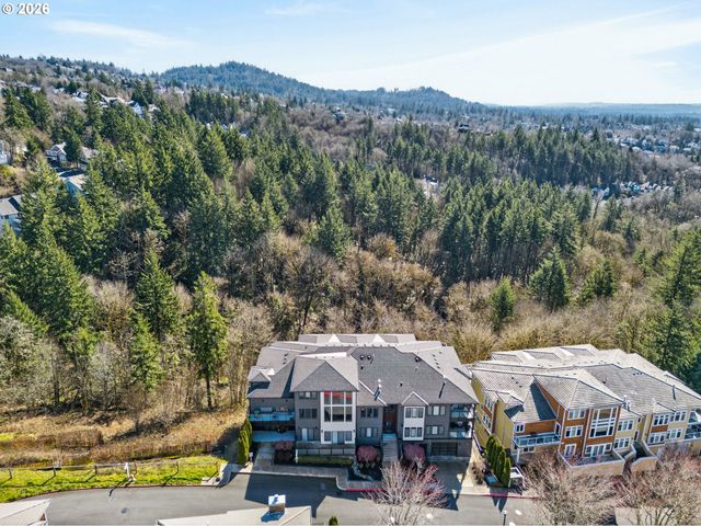 3054 Nw MONTARA Loop, Portland, OR 97229