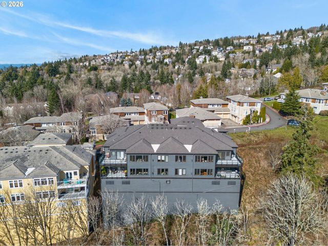 3054 Nw MONTARA Loop, Portland, OR 97229