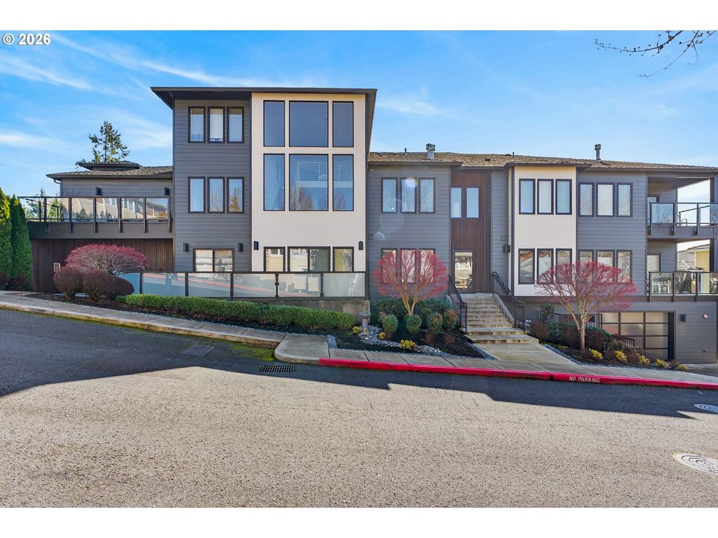 3054 Nw MONTARA Loop, Portland, OR 97229