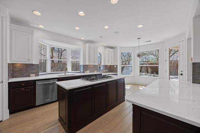 1409 Vibar CV, Round Rock, TX 78681