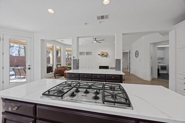 1409 Vibar CV, Round Rock, TX 78681