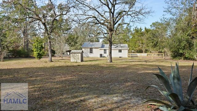 15 Paris Drive, Jesup, GA 31545