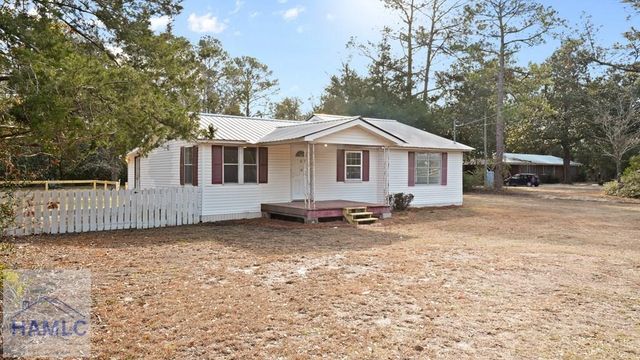15 Paris Drive, Jesup, GA 31545