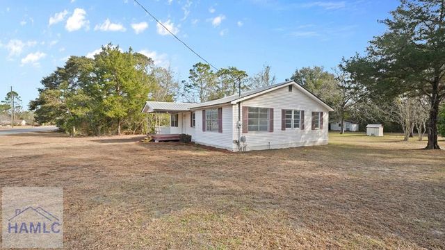 15 Paris Drive, Jesup, GA 31545