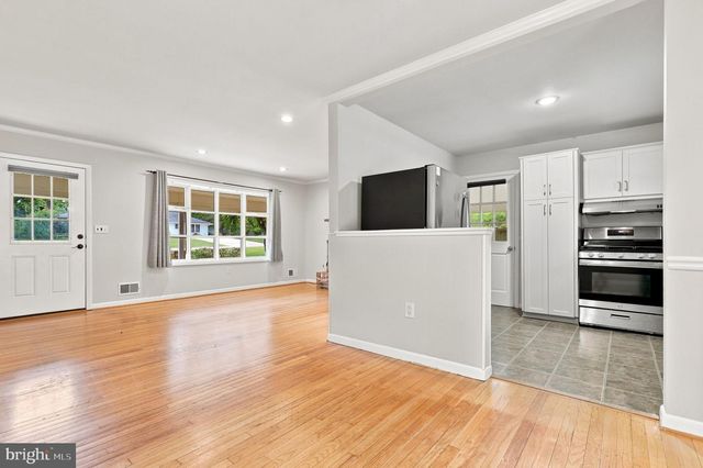 9902 EVERGREEN AVE, Columbia, MD 21046