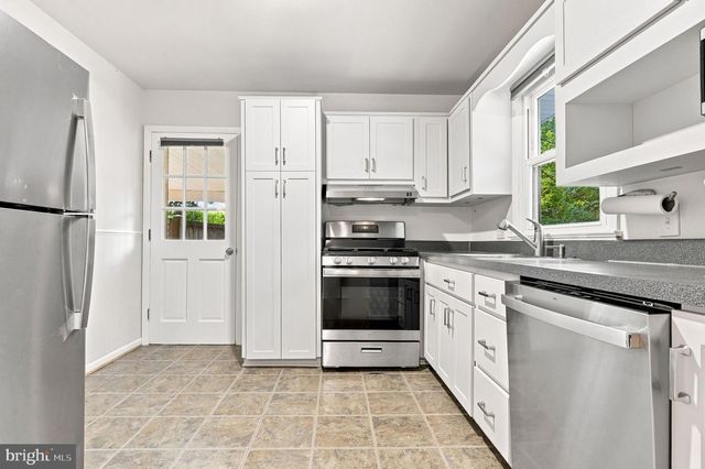 9902 EVERGREEN AVE, Columbia, MD 21046