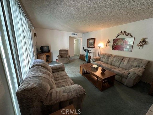 38514 Carolside Avenue, Palmdale, CA 93550