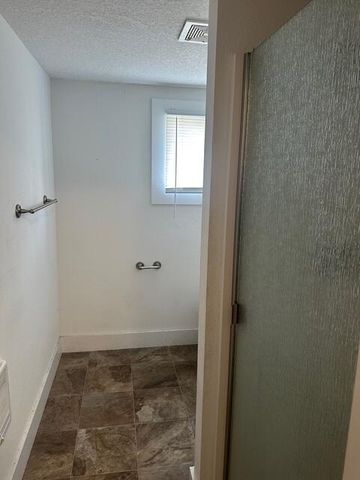 202 N Maple Avenue, Joplin, MO 64801