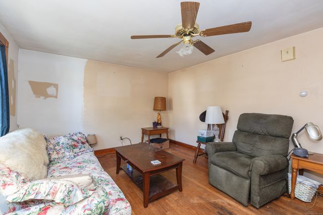 11 Sheasby Road, Ansonia, CT 06401
