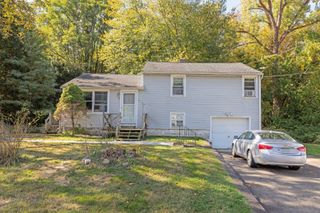 11 Sheasby Road, Ansonia, CT 06401