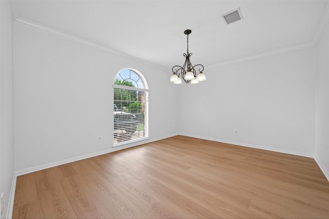 7115 Oak Walk Drive, Humble, TX 77346