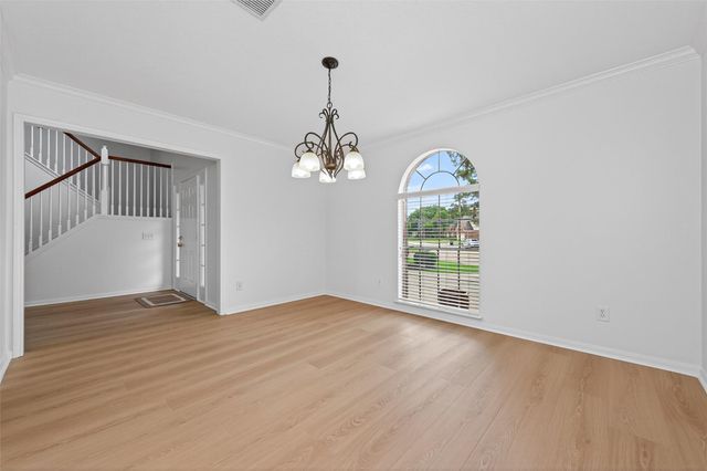 7115 Oak Walk Drive, Humble, TX 77346