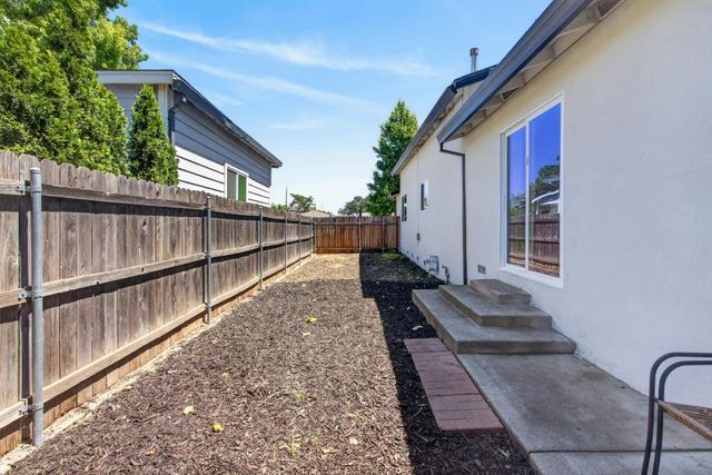 578 I St, Lincoln, CA 95648