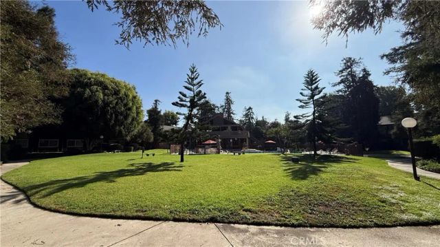 1082 Cabrillo Park D, Santa Ana, CA 92701